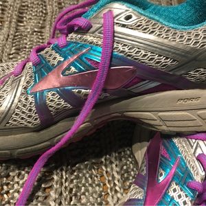 BROOKS GTS seventeen/10.5/W